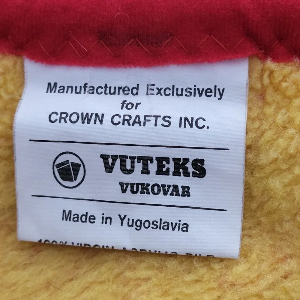 Vintage 1988 Crown Crafts Vutuks Christmas Blanket 60 x 80 Acrylic Yugoslavia‎